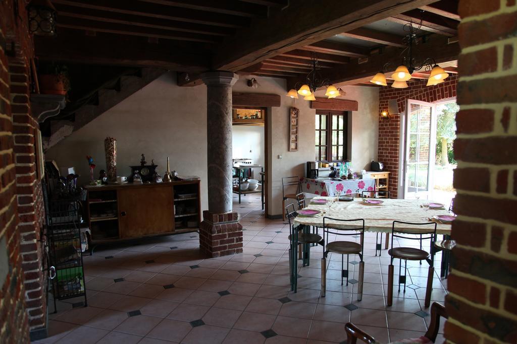 La Citadelle D'Hututu Bed & Breakfast Avesnes-sur-Helpe Exterior photo