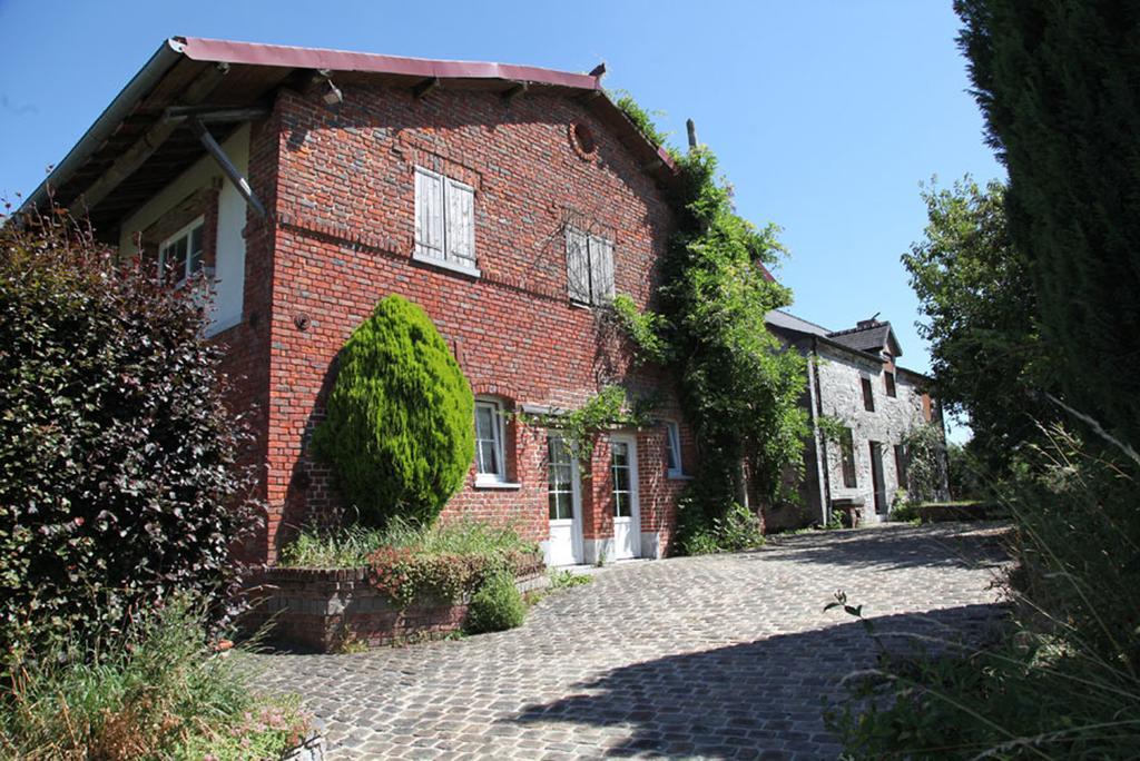 La Citadelle D'Hututu Bed & Breakfast Avesnes-sur-Helpe Exterior photo