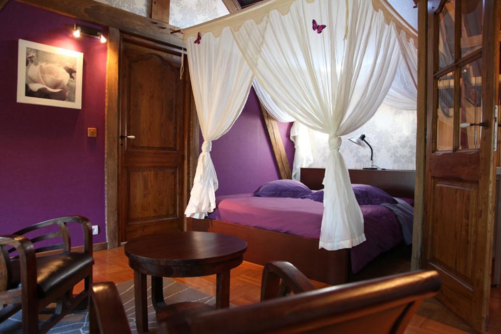 La Citadelle D'Hututu Bed & Breakfast Avesnes-sur-Helpe Exterior photo